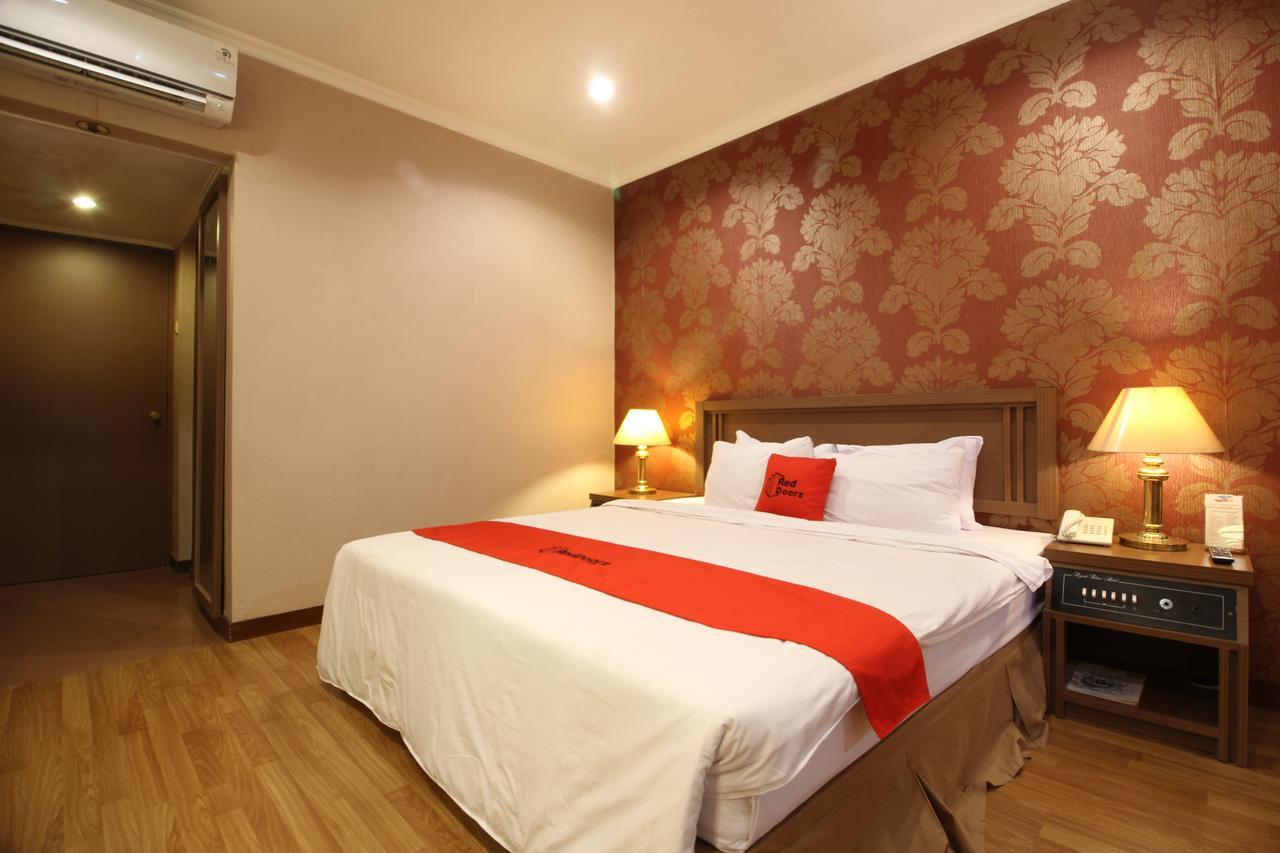 Reddoorz Premium @ Slamet Riyadi 2 Solo Extérieur photo